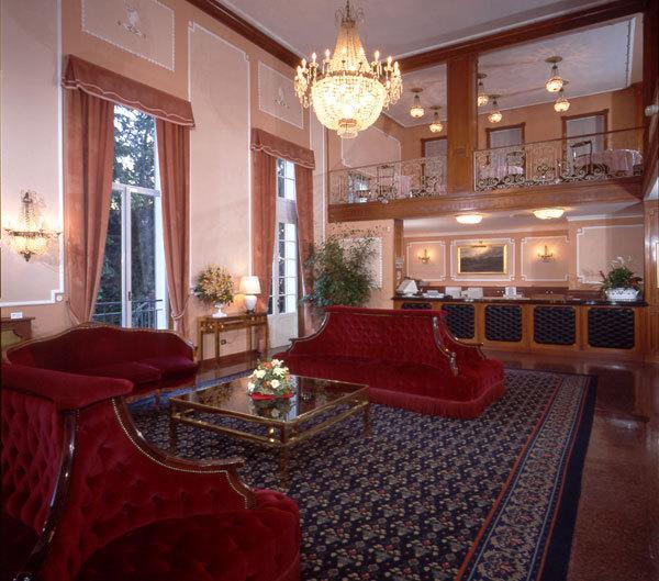 Hotel Regina Olga Lake Como Exteriér fotografie